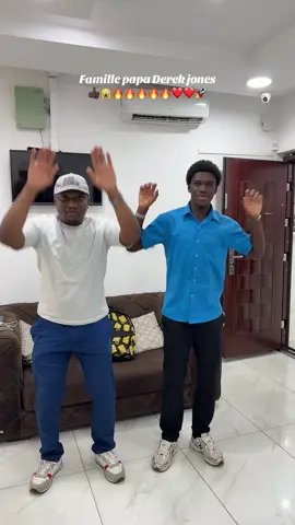 J’ai vu ma star aujourd’hui 😭🔥 Je suis tellement honoré !!! On a même fait la choré de “Dominer” ensemble 🤯✨ Papa Derek Jones, tu as tué la danse 🔥🔥🔥 Famille, est-ce qu’il n’a pas tué ?? 🫶🏾💃🏾🕺🏾@Derek-jones 🇨🇮 @lemondedemoaye  #fyp #jesus #mrdominer #SOSSA #contemplationnight 