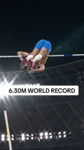 6.30M WORLD RECORD FOR @Mondo Duplantis 🤯 The pole vault delivers once again on the biggest stage 🤩 #WorldAthleticsChamps #sports #worldrecord #sweden 