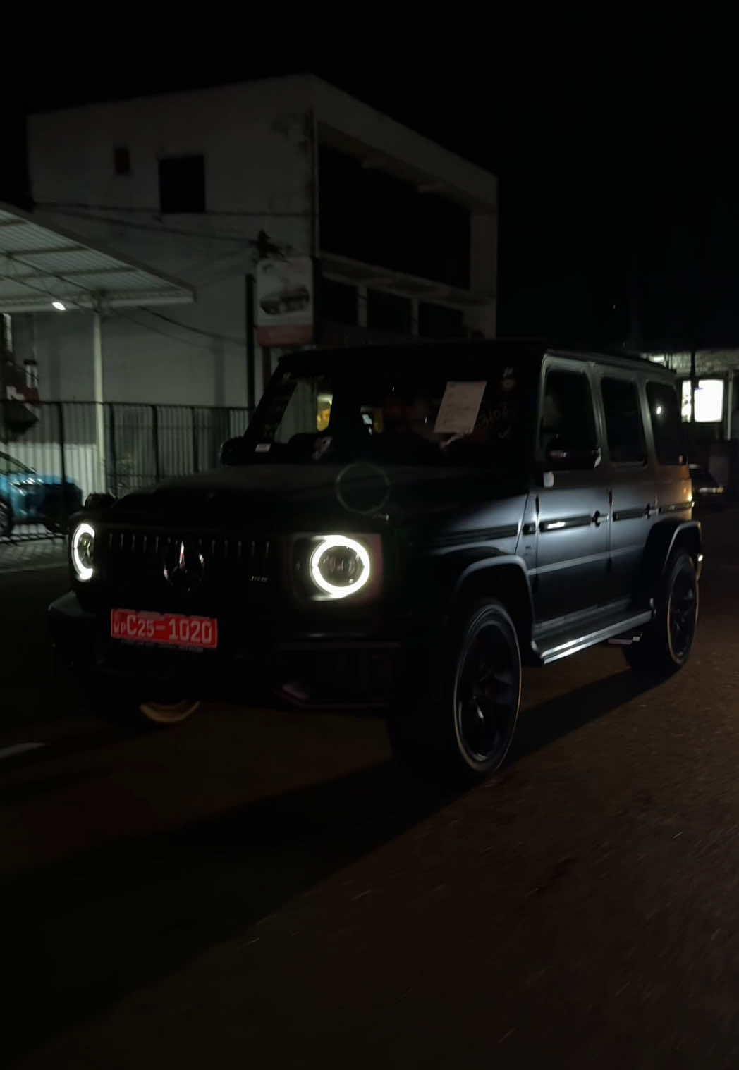 Darkness defined  #mercedesbenz #mercedesamg #g63amg #amg #srilanka #mercedesbenzsrilanka 