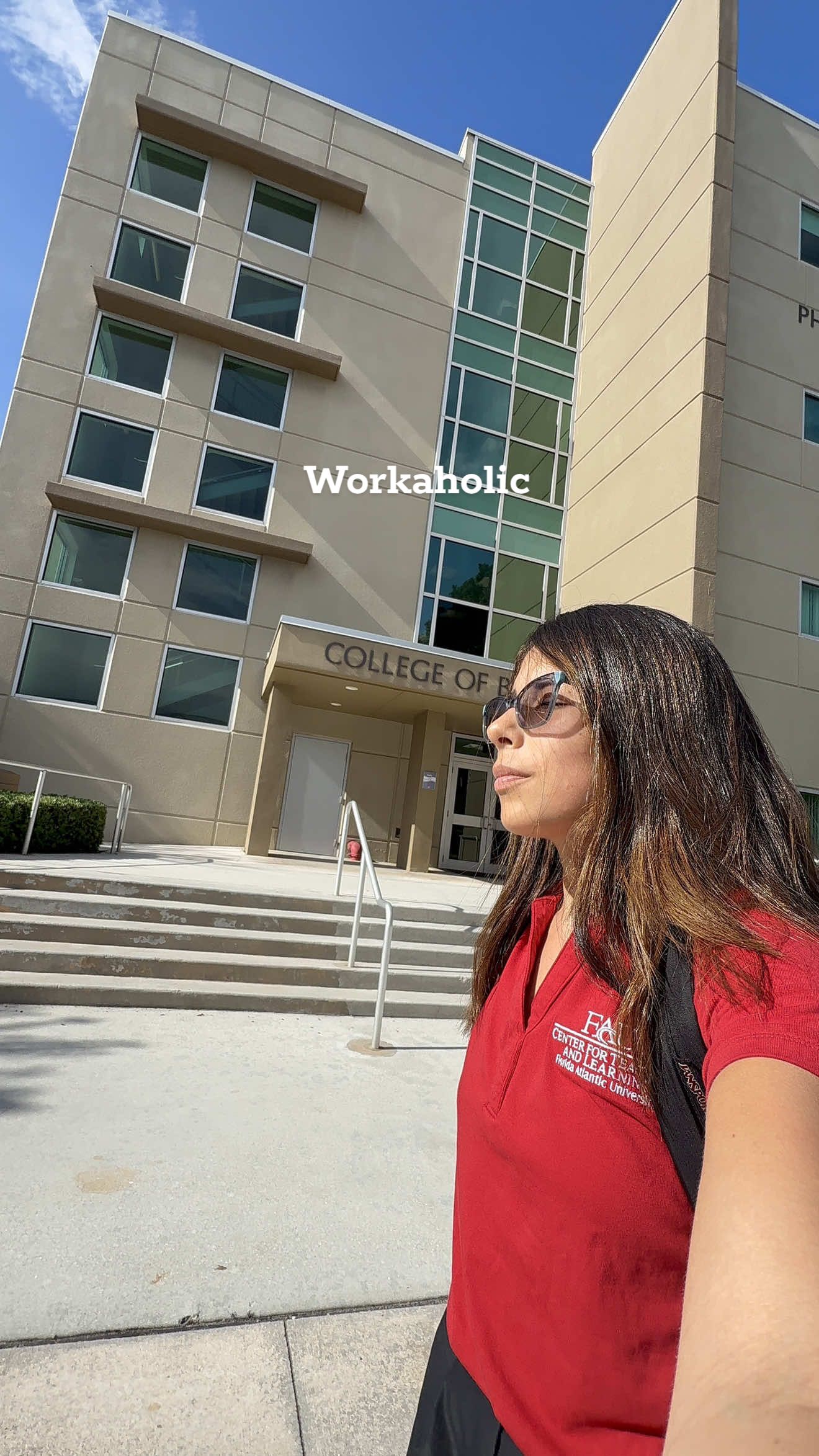 When loving your job makes being a workaholic feel like a blessing, not a curse. #creatorsearchinsights #workaholic #job #work #pation 
