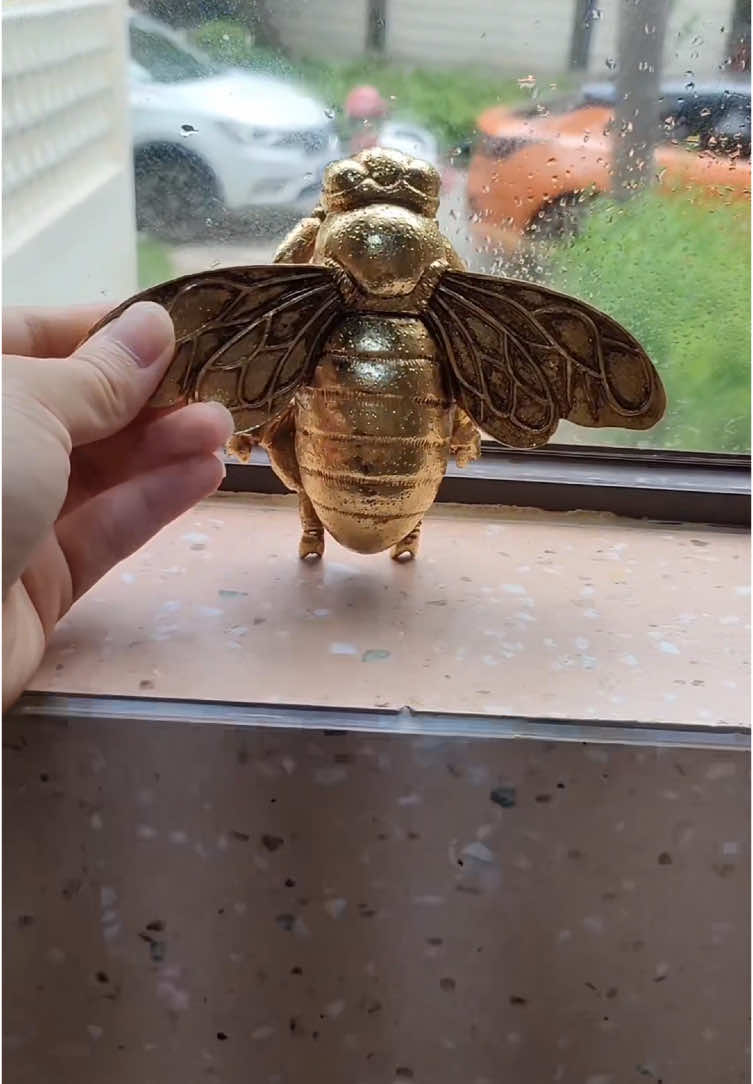It’s the hardworking bees 🐝 #bee #decoration #decor #tiktokshop 