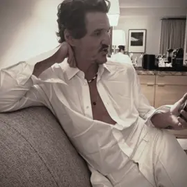pedro pasCALE sweeping emmys and oscars 2026 trust #pedropascal #pedropascaledit #emmyawards #joelmiller #milkshake  dts @Andy @Boomshakalaka🧌 @petra @leslie @Iida🫐 @qp🎀 @Ray⸆⸉ @garden of eden ♱ @steph loves you 