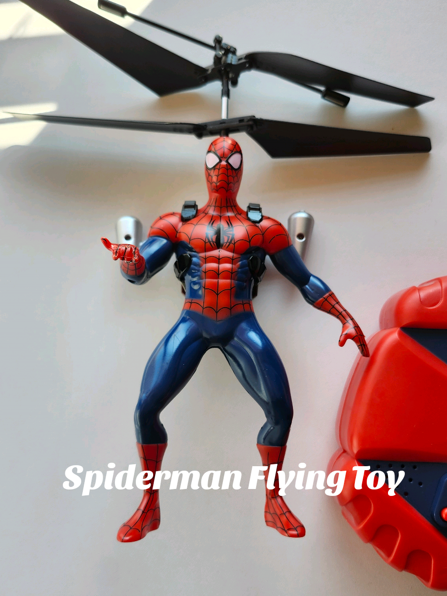 El toy Volador para Idversion infinita 🕸✨️ #flyingtoy #juguetevolador #spiderman #spiderflyingtoy @World Tech Toys 