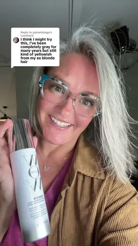 Replying to @pqmelabaga I am 100% obsessed with this product, it has pulled Al those hard water minerals out #hair #hairtok #silversisters #grayhair #blonde @Color Wow Hair 