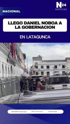 🔵 El presidente Daniel Noboa arribó a la Gobernación de Cotopaxi, en Latacunga. Luego de la eliminación del subsidio al diésel, el mandatario decidió trasladar de forma temporal la sede presidencial a esta ciudad, con el propósito de atender de manera directa las demandas sociales y evitar posibles tensiones en Quito.  #n24noticias #noticias #gobierno #ecuador 