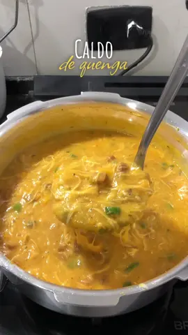 Caldo de quenga#creatorsearchinsight #caldo #receitasimples #sopa             A combinação perfeita frio + caldo @Nossa Cozinha #CapCut 