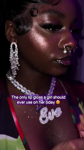 She was a glittery fairy 🥹🧚🏾‍♀️ yop yop 🤭 #foryoupage #glitterlipgloss #fy #fypシ゚viral #shewasafairy 