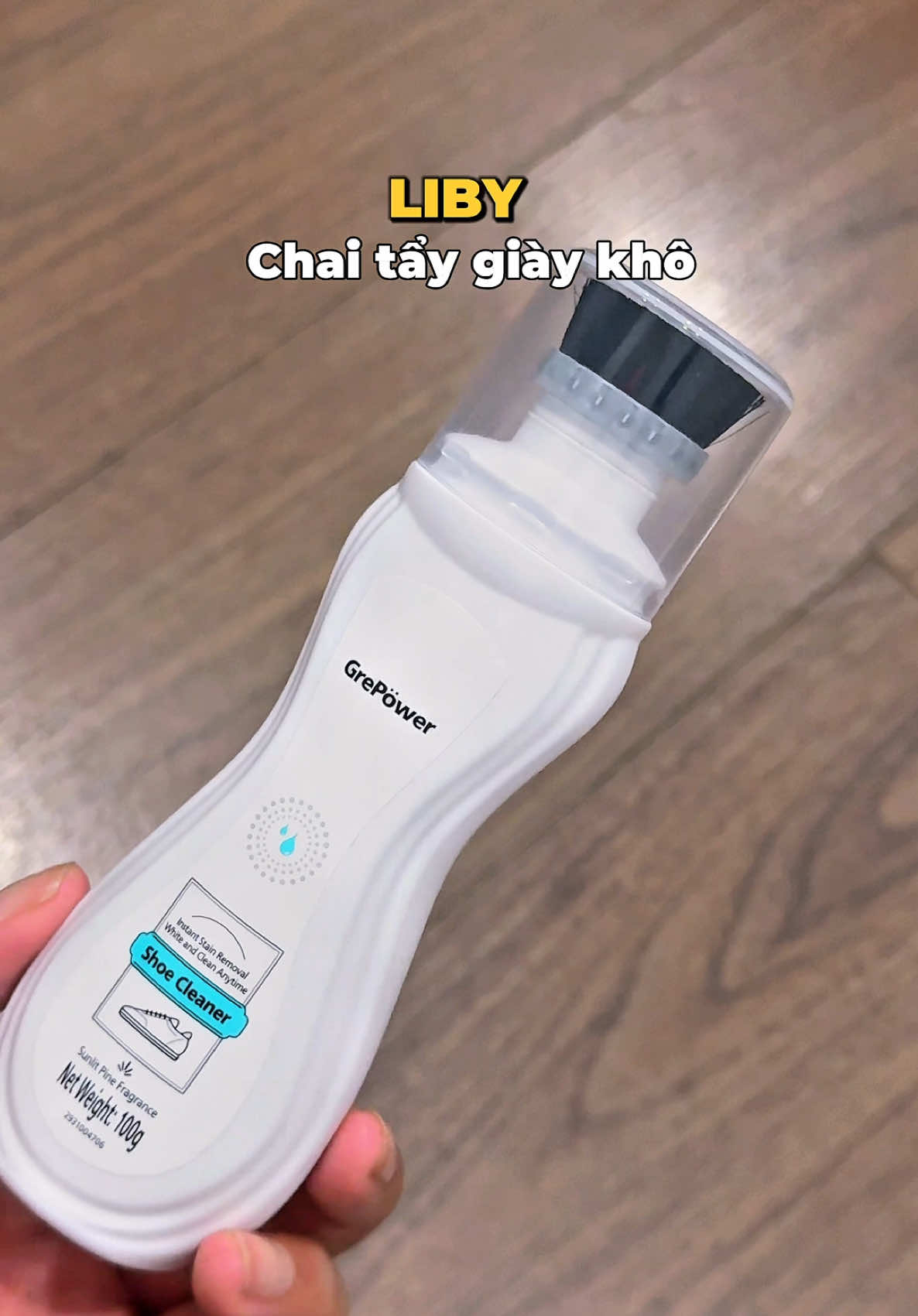 Mua chai này bỏ túi mang ra ngoài tiện lắmm#vesinhgiay #taygiaydep #liby #tiemtaphoacuachannie #viral 