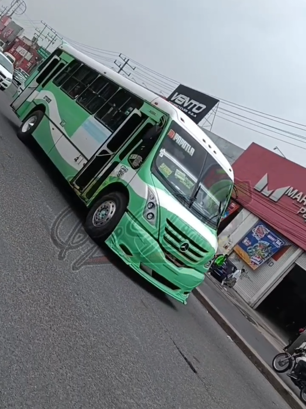 red bull💫 #paratiiiiiiiiiiiiiiiiiiiiiiiiiiiiiii #regalameun❤️ #videoviral #by_zaid #buses_tuning 