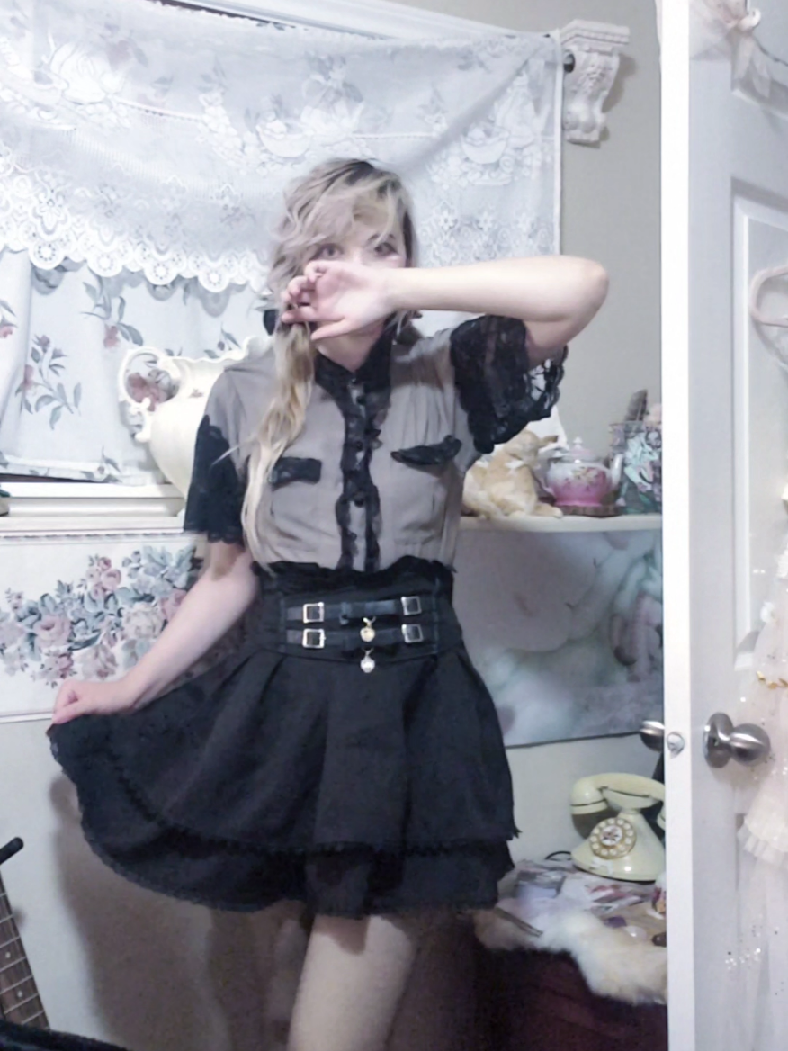 I wanted a gray jirai kei blouse for a long time, so I got impatient and made it myself. #地雷系 #kawaiifashion #jfashion #jiraikei #地雷系女子 