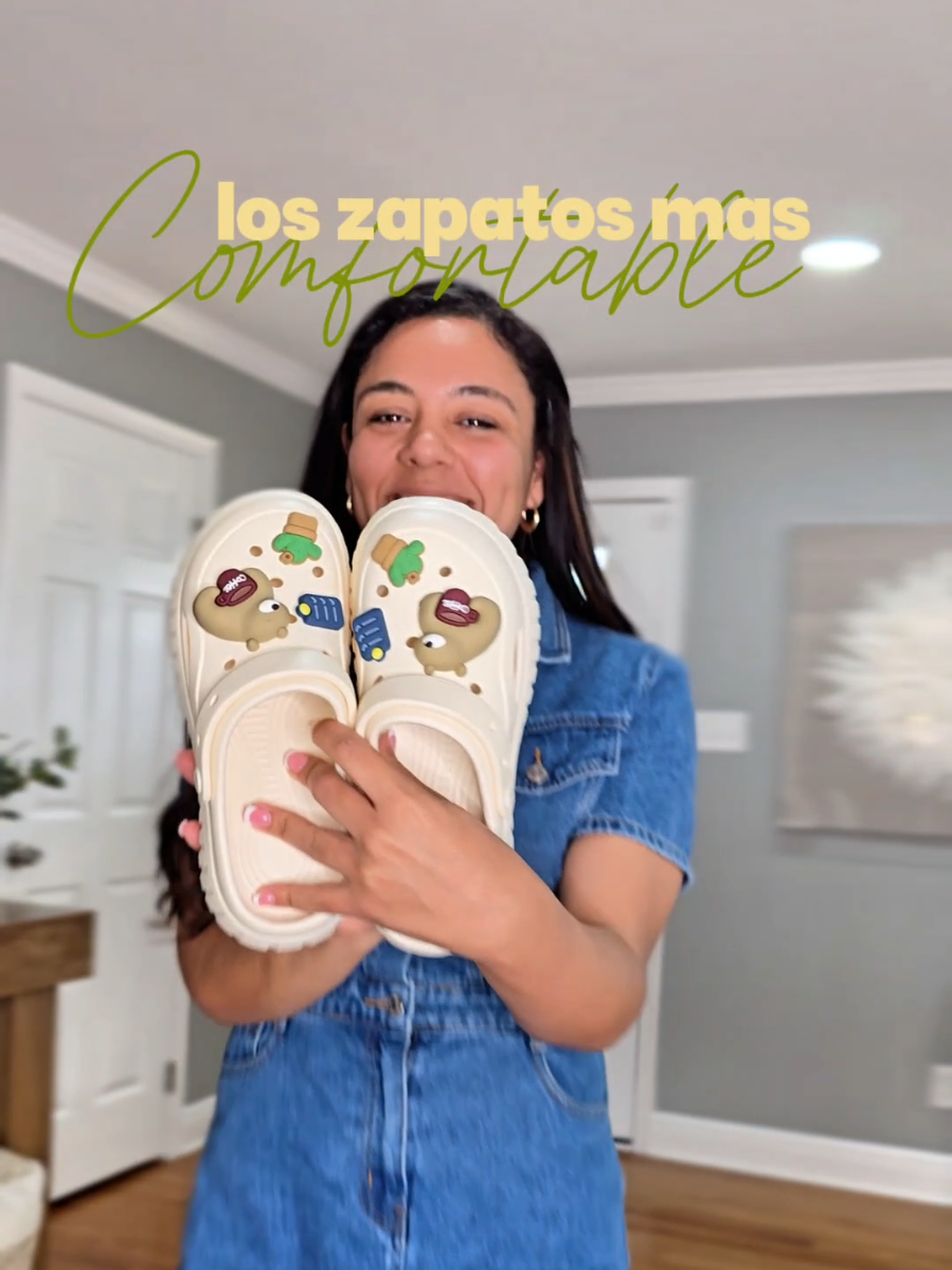 Estas CROCS son super comfortables . . #crocs #fashion 