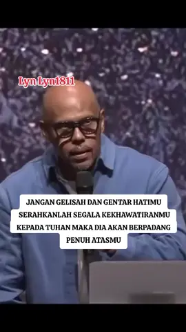 1 Petrus 5:7  Serahkanlah segala kekuatiranmu kepadaNya, sebab Ia yg memelihara kamu.  Alkitab mengingatkan kepada orang percaya untuk tidak gelisah dan gentar hati dengan menyerahkan kekhawatiran kepada Tuhan, yg akan memelihara dan memberikan kedamaian serta kekuatan.  TUHAN YG MEMELIHARA  Tuhan berjanji untuk memelihara dan peduli terhadap umatNya, sehingga kita tidak perlu memikul beban kekhawatiran sendirian.  DOA SEBAGAI RESPONS  Ketika gelisah melanda, jadikan doa sebagai respons pertama. Sampaikan kekhawatiran anda kepada Tuhan dengan penuh syukur.  KEPERCAYAAN DAN KETAATAN  Menyerahkan kekhawatiran kepada Tuhan adalah sebuah perintah yg menuntut kepercayaan bahwa Dia memegang kendali dan mampu menolong kita.  MENEMUKAN KEDAMAIAN  Dengan bersandar pada janji-janji Tuhan dan hidup dalam hadiratNya, kita akan menemukan kelegaan jiwa dan damai sejahtera yg sempurna.  MENGAPA DAN APA YG TUHAN JAMINKAN BAGI MURID-MURIDNYA DAN KITA SEMUA?  1. Janganlah gelisah dan gentar hatimu karena Dia tidak meninggalkanmu sebagai yatim piatu Tuhan tidak akan pernah meninggalkan kita sendirian. Tuhan pasti akan memberikan penyertaanNya dalam kehidupan kita.  2. Janganlah gelisah dan gentar hatimu karena Bapa akan memberimu seorang penolong (parakletos) Parakletos mengandung makna yg sangat luas:  🌹Penolong (Helper)  Roh Kudus pemberi pertolongan dalam segala keterbatasan dan kelemahan kita.  🌹Penasehat (advisor)  Roh Kudus akan menasehati kita dalam situasi yg sulit di tengah banyak pilihan yg harus kita ambil.  🌹Penghibur (comfoter Encourager)  Roh Kudus akan memberikan penghiburan yg memberikan kelegaan di tengah situasi yg berat.  🌹Trainer (coach)  Roh Kudus juga akan menjadi pelatih dalam kehidupan kita yg akan memampukan kita untuk berani dan mampu menghadapi tantangan. 3. Janganlah gelisah dan gentar hatimu karena Dia akan memberimu damai sejahtera  Damai sejahtera dari Yesus sangat berbeda dengan apa yg diberikan oleh dunia ini. Damai sejahtera yg diberikan oleh Dunia adalah Damai Sejahtera dari situasi yg baik dan menyenangkan. Damai sejahtera yg diberikan oleh Yesus adalah Damai sejahtera dalam diriNya sendiri. Damai sejahtera sempurna, yg sanggup mengatasi segala situasi bahkan situasi yg dianggap oleh manusia sebagai situasi yg paling buruk meskipun berhadapan dengan pengkhianatan, penderitaan dan bahkan kematian. Seperti pengalaman dari Rasul Paulus dalam 2 Korintus 4:7-9 
