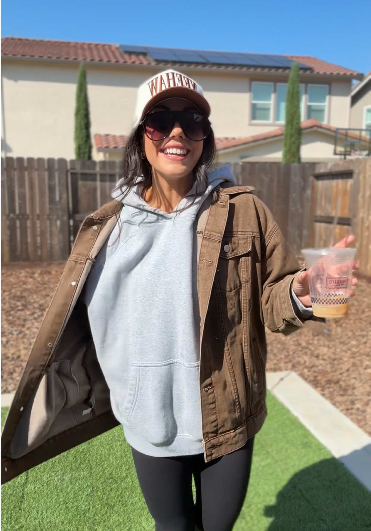 If you’re seeing this run before your size is sold out, they go so quickly!!! #DenimJacket ##JeanJacket #FallJacket #FallOutfits #fallstyleinspo 