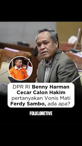 Sidang uji kelayakan calon hakim agung memanas ketika Benny Kabur Harman dari Fraksi Demokrat menyinggung soal vonis mati. Ia mengingatkan bahwa seorang hakim kerap disebut sebagai wakil Tuhan, sehingga setiap keputusannya bukan sekadar perkara hukum, tapi juga menyangkut moral dan nurani. Pertanyaan itu sontak membuat publik ikut berpikir: benarkah manusia bisa mengambil peran sebesar itu? Perdebatan soal hukuman mati selalu menimbulkan pro-kontra. Ada yang menilai hukuman tersebut pantas untuk memberi efek jera bagi pelaku kejahatan luar biasa. Namun di sisi lain, banyak yang menolak karena menilai nyawa bukan hak siapapun untuk diambil, bahkan oleh pengadilan. Inilah dilema besar yang kembali mencuat lewat uji kelayakan calon hakim agung di DPR. Momen ini pun viral karena menyentuh akar persoalan: apakah keadilan hanya soal teks hukum, atau juga suara hati manusia? Publik kini menantikan bagaimana para calon hakim menjawab tantangan moral ini. Sebab di tangan merekalah, hukum bukan hanya deretan pasal, tapi keputusan yang menyangkut hidup dan mati seseorang. Sumber : YT TV Parlemen &  news.detik.com   #HakimAgung #VonisMati #WakilTuhan #UjiKelayakan #IsuHukum #ViralIndonesia #BeritaTerkini #PolitikHariIni #HukumDanKeadilan #SuaraRakyat #IsuPanas #DebatPublik #TrendingTopik #bennyharman #partaidemokrat #partai #demokrat #anggotadpr #dpr #dprri #dprrikomisix #fraksidemokrat #fraksipartai #kasusferdysambo #ferdysambo #ferdysamboviral #kasussambo 