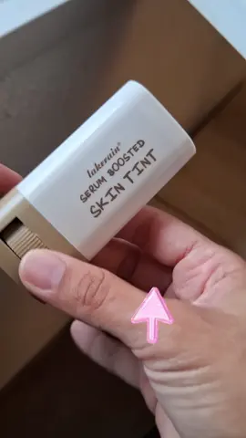 #OverskinLipCheck 