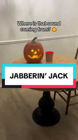 Jabberin’ Jack has 3 unique characters and a colorful mode with cute Halloween animated scenes! #jabberinjack #animatedpumpkin #spooky #spookyseason #halloweencostume 