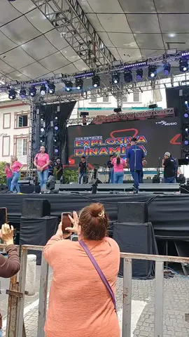 La Sonora Dinamita invitan al público a la fiesta de esta noche en la plaza Lerdo de Xalapa Veracruz México  lunes 15 #septiembre #2025#fiestas #patrias 