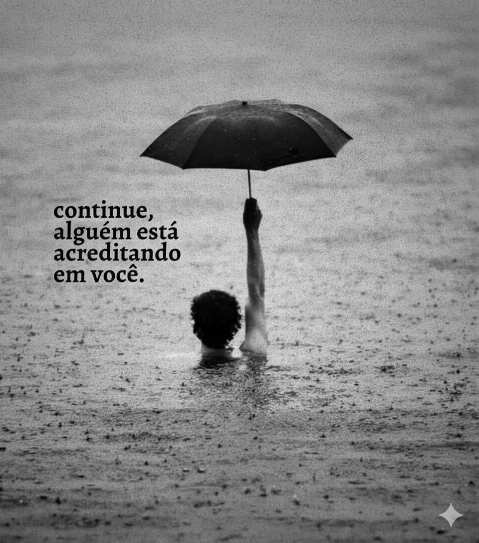 Nunca desista, mesmo nos dias mais chuvosos e difíceis. Alguém em algum lugar está torcendo por você e acreditando no seu potencial. Mantenha-se firme, porque a tempestade sempre passa e o sol sempre volta a brilhar. #Motivação #Inspiração #Fé #Superacao #AcrediteEmVoce
