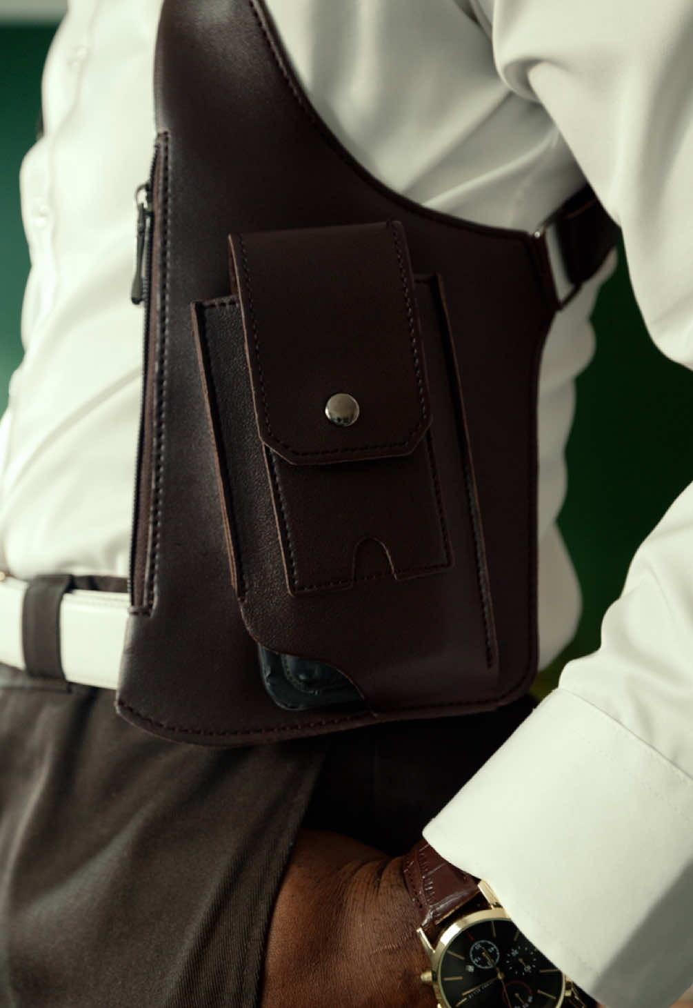 This isn’t just a bag, it’s a modern upgrade to how you carry your essentials. The Utility Harness Crossbody sits clean across your chest, keeping your phone, wallet, and accessories within reach without weighing down your pockets. Whether you’re dressing sharp in a button-down or keeping it casual in a tee, this bag adds structure and style to your look. The sleek design pairs just as well with tailored fits as it does with streetwear, making it a versatile piece for travel, city life, or everyday carry. I’ve linked it here in my TikTok Shop so you can grab one and see how it levels up your outfits too. #outfitsinspo #bag #crosbodybag #TTSTasteMakers #totebag 