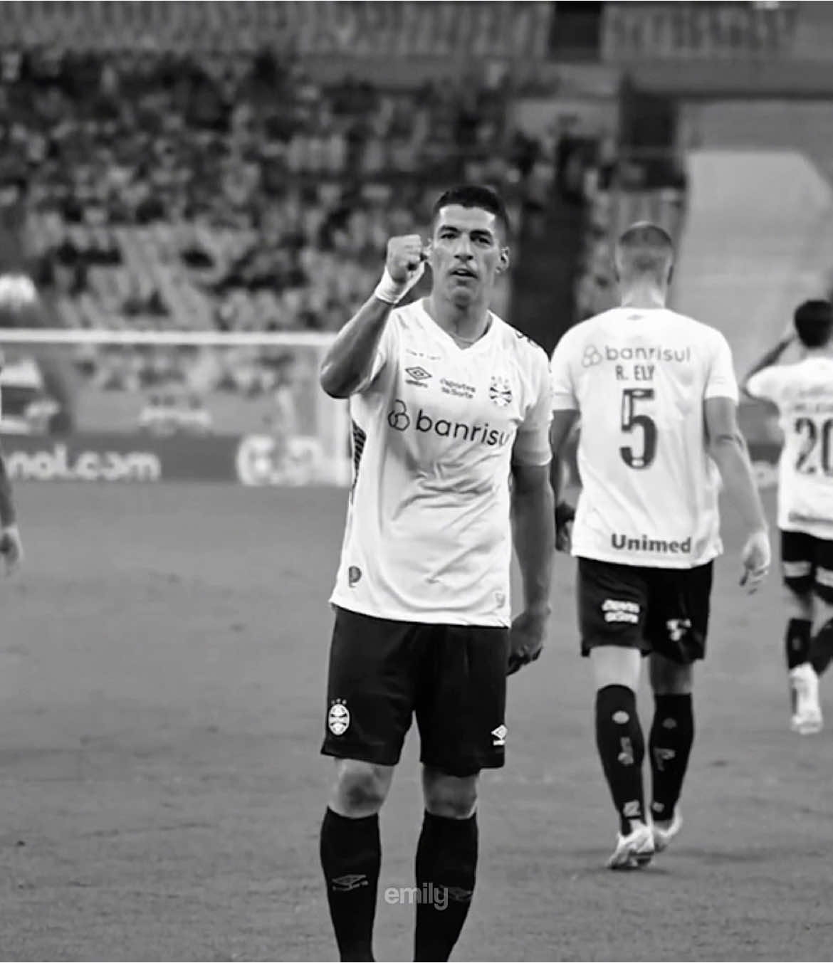 saudades do que a gente viveu… #GREMIO #suarez #gremiofbpa #gremiocopeiro 