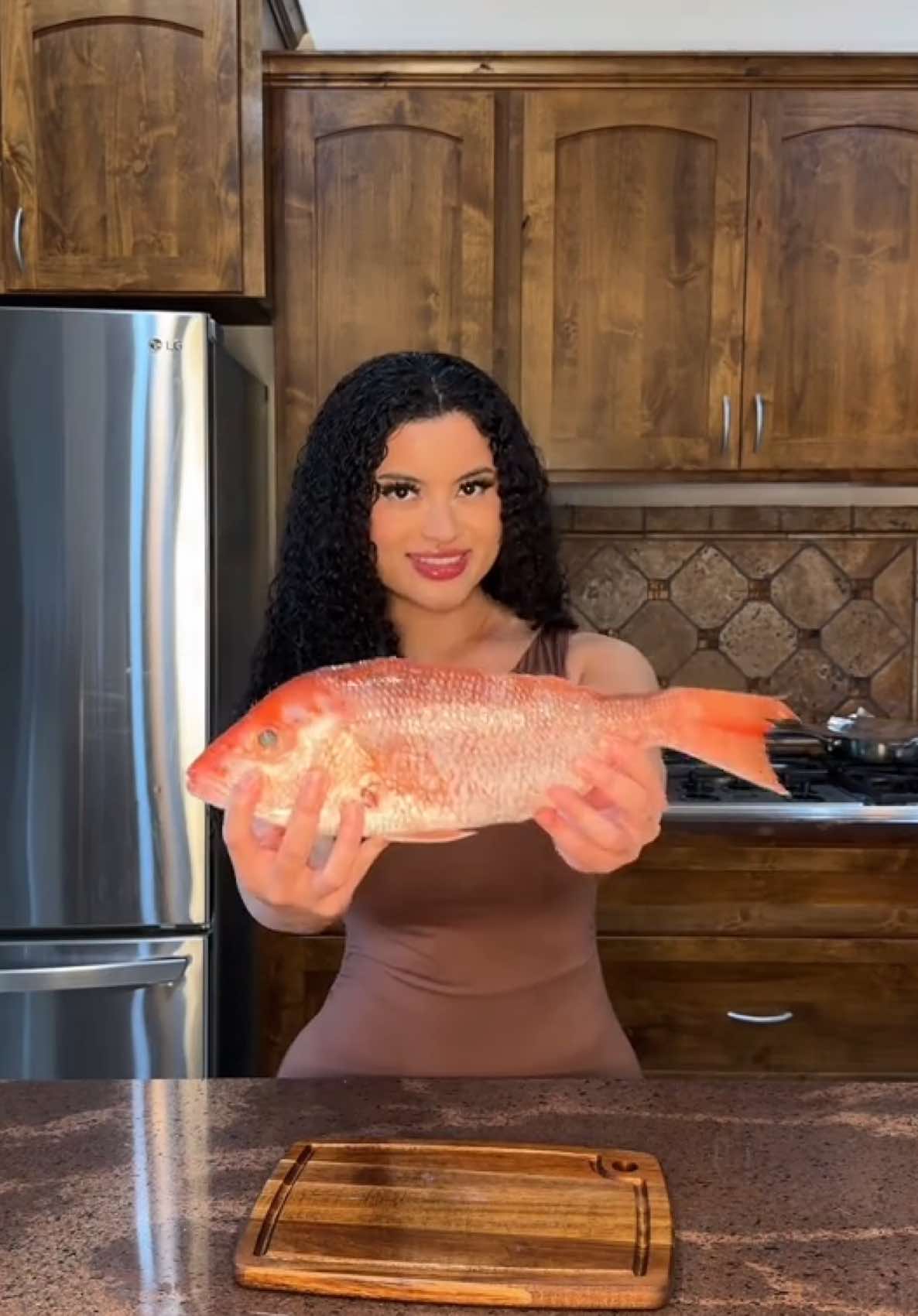 Huachinango frito con arroz y ensalada fácil y deliciosa 🐟🥗 