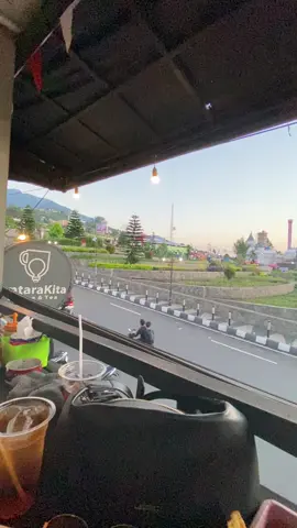 mam pecel with view alun-alun bandungan 🥰🫶🏻 @Arip      #fyp #foryouu #alunalunbandungan #semarangstory #fypage 
