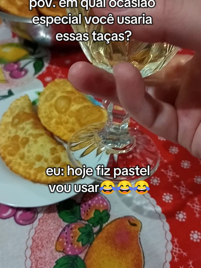 em qual ocasião especial você usaria essas taças diamante vidro?  Será que precisa ter um motivo mesmo ou apenas fazer de um momento simples uma festa  #tacas #taça #taçadevidro #ocasiaoespecial  