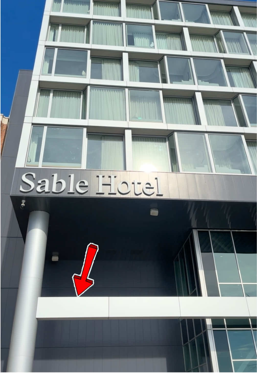 The Sable Hotel in downtown Chicago gets a solid 8/10 from me — beautiful views, great atmosphere, and overall a really good stay. I’d definitely go again 🥰 #TikTokGOStay #sablehotel #navypier #chicago #hotelrecommendation 