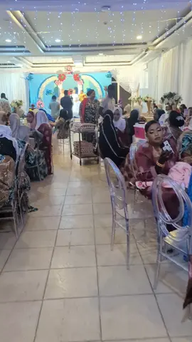 One monday in zanzibar wedding heka heka za ucku wa zawad ndan ya kariako holl zifa za walikwa hakun kma wazanzibar 💥@CAIZACOMEDY✅ @MR ⚡ Ezzy @kituu97 