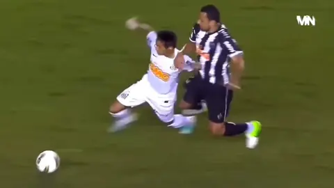 free clipes Neymar santos 2011 pt19 @DNZINRLK  #neymar #jr #freeclips #fyp #futebol 