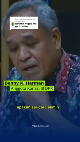 Membalas @Mkhitaryan schwenztiger SILAHKAN NILAI SENDIRI                                            -Calon Hakim Agung Alimin menjadi sorotan publik setelah dalam uji kelayakan dan kepatutan di Komisi III DPR, ia menegaskan sikapnya mendukung hukuman mati sebagai bentuk penegakan hukum maksimal bagi kejahatan berat. Menurut Alimin, pidana mati adalah instrumen sah yang diatur dalam undang-undang dan masih relevan diterapkan untuk memberi efek jera, khususnya pada kasus narkotika dan terorisme. Namun, sikap itu langsung ditanggapi kritis oleh anggota Komisi III DPR Benny K. Harman. Politisi senior tersebut menolak pandangan Alimin, dengan alasan bahwa hukuman mati bertentangan dengan semangat penghormatan terhadap hak asasi manusia. Benny menegaskan, negara semestinya mencari bentuk keadilan yang lebih humanis dan berorientasi pada rehabilitasi, bukan sekadar pembalasan. Perdebatan keduanya memunculkan ruang diskusi lebih luas tentang masa depan hukuman mati di Indonesia. Di satu sisi, ada dorongan untuk mempertahankan sanksi paling keras demi kepastian hukum. Di sisi lain, ada desakan agar Indonesia sejalan dengan tren global yang mulai menghapus hukuman mati sebagai bentuk penghormatan pada hak hidup.           #alimin #bennykharman #korupsi #hukumanmati #tegakkankeadilan 