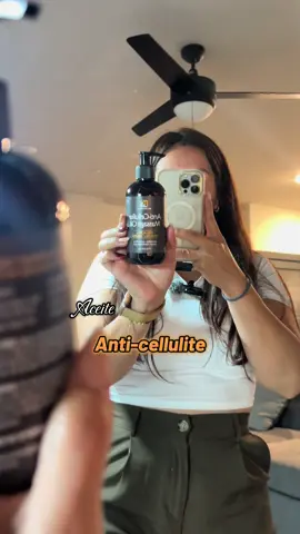Chicas pruébenlo me esta ayudando mucho con mi celulitis 💖 #anticellulitemassage #massage #aceite #m3 #naturals 