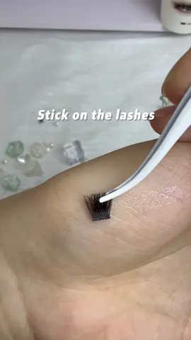 Waterproof & Invisible Lash Glue.💦 Short Enchantress. Welcome to try it.👀#diylashes #youluckbeauty #youlucklashes #lashmapping #diylashextensions #lashclusters #lashglue 