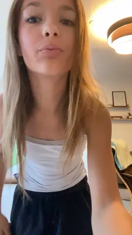 watch how my sexy girl do the dance 🩰