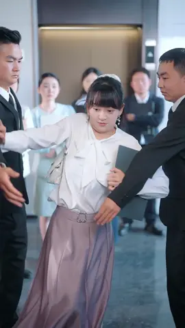 ▶️Oops! Daddy's the Grumpy Boss #kalostv #shortfilm #drama #fyp #sweet #chinesedrama #viraldrama #lovestory #romance