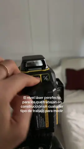 Nivel láser ✨#workfromhome  #nivellaser #laser #laserlevel #construction 