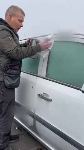 The most beautiful sound in winter#satisfying #asmr #ice #oddlysatisfying #fyp 