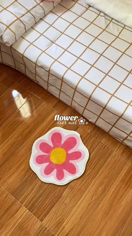 sml for this flower doormat 💗 #doormat #floormat #flowercarpet #roomdecor #bedroomfinds 