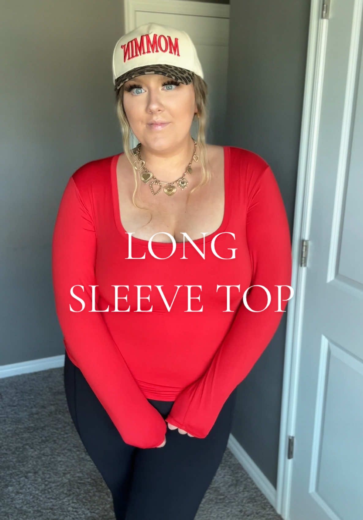 The one shirt that covers up my apron belly! @PUMIEY  #midsize #midsizefashion #longsleeveshirt #leggingsoutfit #apronbelly 