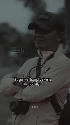 PULANG. . . #CapCut  #katakata  #quotes  #motivasi  #kerja 
