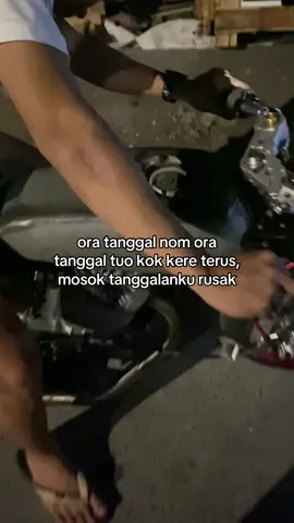 ijol tanggalan mu cah😭