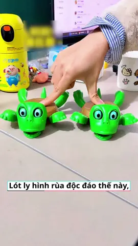 Hình dạng con rùa kỳ lạ và biểu cảm nhìn chằm chằm ngay lập tức trở thành tâm điểm của máy tính để bàn! Mỗi khi bạn sử dụng nó, nó có thể mang lại niềm vui và mang lại cảm giác hài hước cho cuộc sống bình thường!