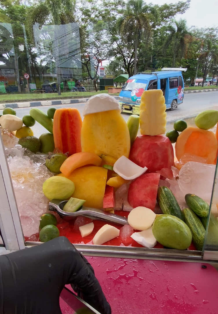 BUAH POTONG DAN RUJAK PILIHAN HIDUP SEHAT, jangan lupa mampir kakak” abang” bunda” 😇 🥥🍈🍋‍🟩🍉🍍🍊🥒🥭🍋 #rujak #buahpotongsegar #rujakindonesia #pelalawan #pangkalankerinci 
