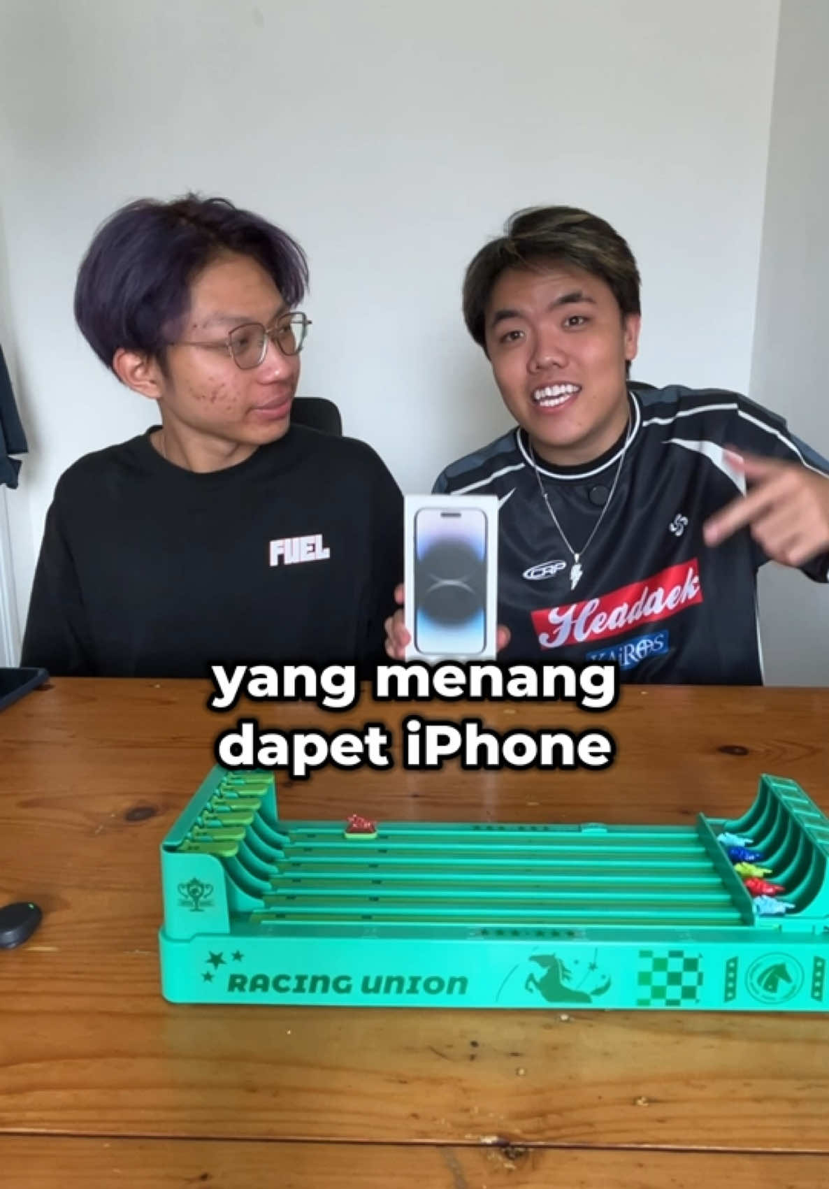 MAIN BALAP KUDA YANG MENANG DAPET IPHONE?