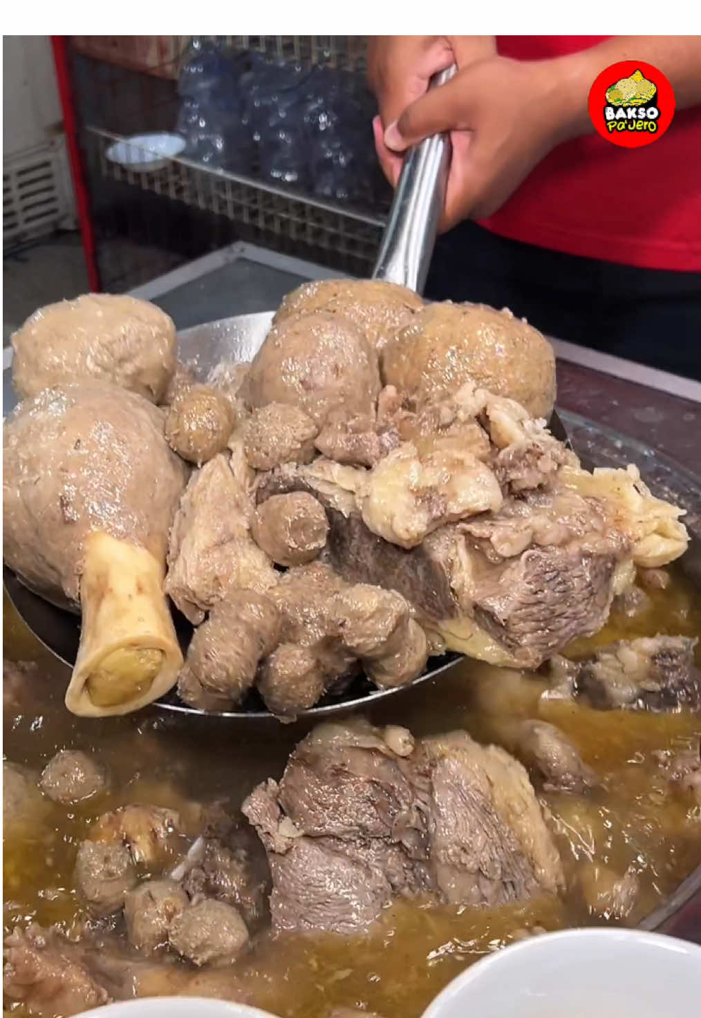 Kamu lebih suka bakso yang mana nihh? Bakso Pa’jero Jogja 📍Jl. Colombo Yogyakarta, Karang Malang, Caturtunggal, Depok, Sleman, Yogyakarta  ⏰ 10.00 - 21.00 (Weekend 09.00 - 22.00)  Bakso Pa’jero Kasongan 📍Niten, Tirtonirmolo, Kasihan, Bantul,  Yogyakarta  ⏰ 10.00 - 21.00 (Weekend 10.00 - 22.00) Bakso Pa’jero Kabupaten 📍: Jl. Kabupaten, Salakan, Trihanggo, Kec. Gamping, Kabupaten Sleman, Daerah Istimewa Yogyakarta ⏰ 10.00 - 21.00 (Weekend 10.00 - 22.00) Bakso Pa’jero Wonosari 📍Jl. Brigjen Katamso, Kepek I, Kepek, Kec. Wonosari, Kabupaten Gunung Kidul, Daerah Istimewa Yogyakarta  ⏰ 10.00 - 21.00 Bakso Pa’jero Semarang 📍Jl. Supriyadi, kalicari, Pedurungan, Semarang, Jawa Tengah ⏰ Trial Opening 11.00-20.00 (Weekend 11.00 - 22.00) Tesedia di aplikasi Gofood, GrabFood & ShopeeFood ✅ #baksopajero #baksorecommended #baksojogja #kulinerjogja #baksosumsum 