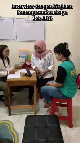 Interview dengan majikan job ART Penempatan Surabaya gaji 2,9 juta😍🥰 INFO LOKER INFORMAL DALAM NEGERI (LOKAL) DAN LUAR NEGERI (Hongkong, Taiwan, Singapura, Malaysia) Untuk teman-teman : 1. Perempuan usia 18 - 50 tahun, yang membutuhkan pekerjaan.  2. Rate gaji mulai 2,7 juta - 10 jutaan.  3. Sistem kerja kontrak, menginap.  4. Bersedia mengikuti pelatihan kerja di LPK.  5. Bisa menginap, PP, tunggu dirumah selama proses.  Bisa langsung hubungi admin RULIKA PONOROGO ya 083192502625 (Wiwik)  #loker #lokerterbaru #capcut  #fypシ #lpkrulikaponorogo 