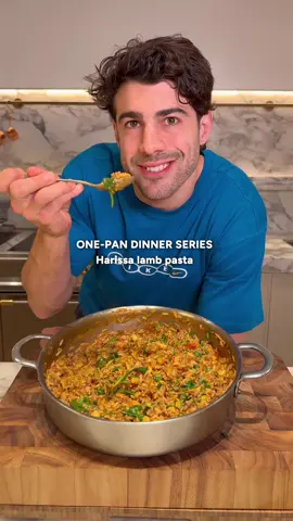 ONE POT HARISSA LAMB RISONI Ingredients | Serves 4 500g lamb mince ½ onion, finely diced 4 garlic cloves, minced ½ cup cherry tomatoes, halved 1 zucchini, finely diced 3 tbsp harissa paste (use 2 tbsp for less heat) Juice of ½ lemon 2 cups beef stock 1 cup water (plus more if needed) 1½ cups risoni (orzo) 3 tbsp parsley, finely chopped 1 tbsp olive oil 2 large handfuls baby spinach leaves Salt & pepper, to taste Spice Mix 1 tbsp paprika 1 tbsp cumin ½ tsp chilli powder ½ tsp cinnamon To Serve Fresh parsley, chopped FULL RECIPE AT ONTRAC5.COM 