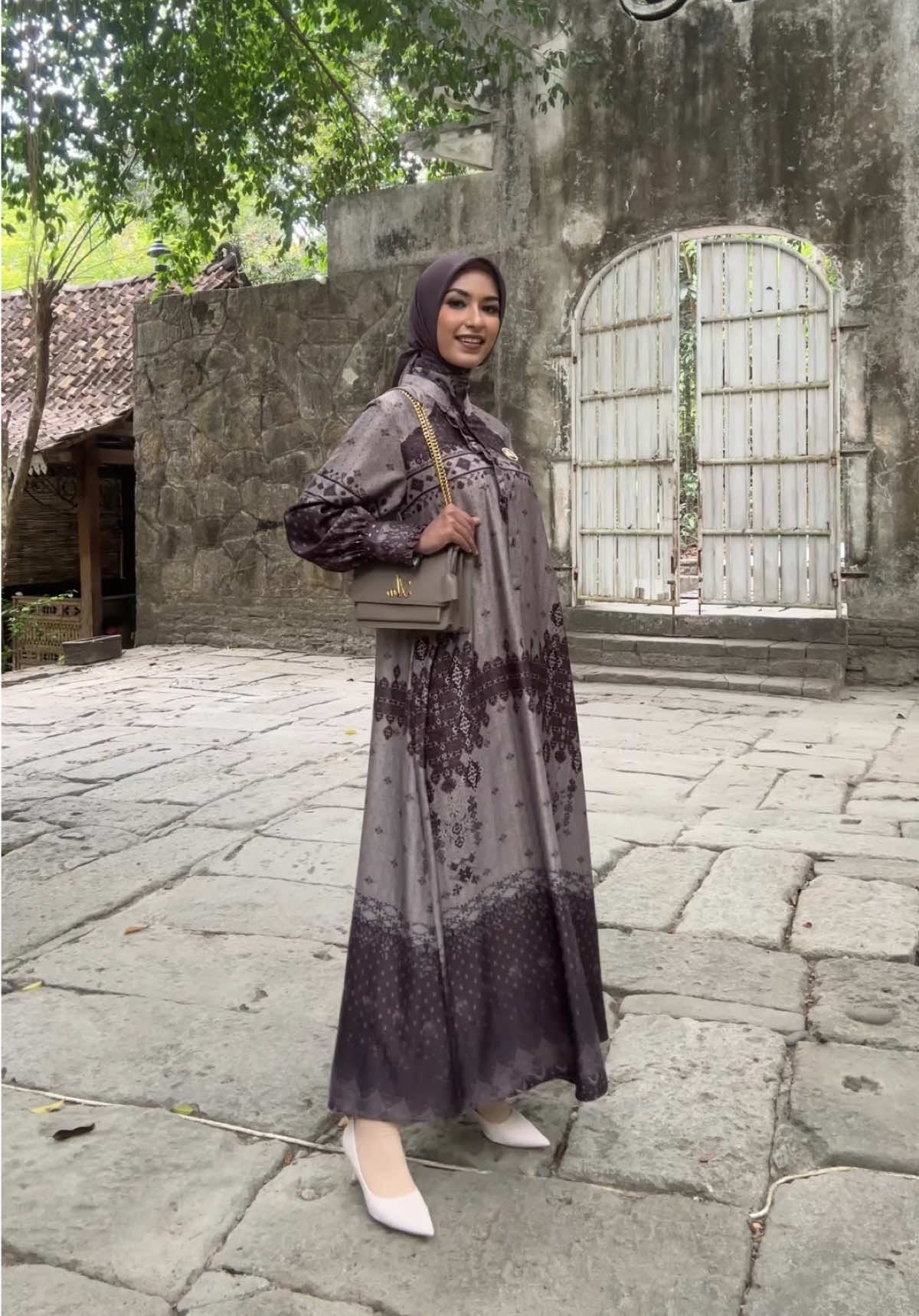 Sarimbit Ikat Nusa Tarujaa 🫶🏻  dijamin design mewahnya bikin tetanggamu melek nih 😃 #sarimbitkeluarga #sarimbitviral #fypシ #sarimbit2026 