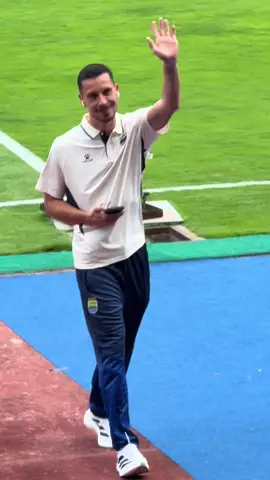 AURA🤩 😎#persib #thomhaye #thomhaye🔥🔥🤍💙 @Thom Haye #gbla 