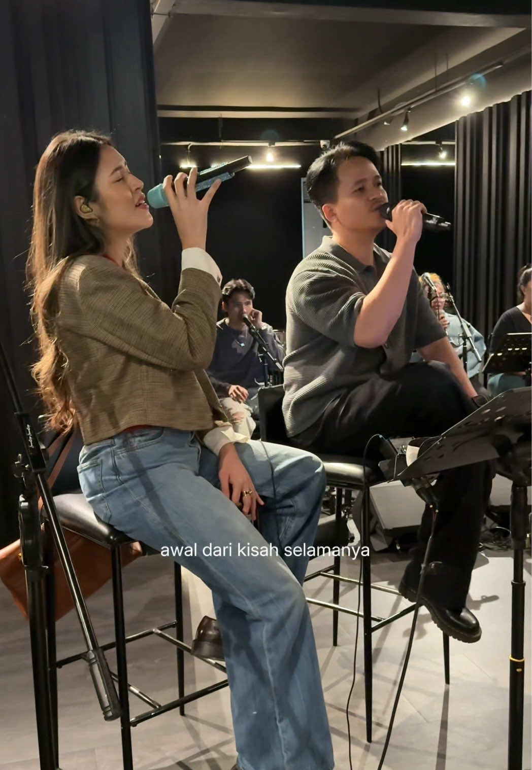 lagi latihan buat nyanyi di acara nikahan kamu nih🤭🤭 #musikditiktok #awalkisahselamanya 